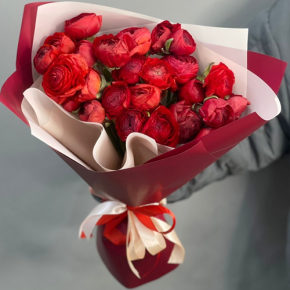 Букет из 21 красного ранункулюса в Шатуре