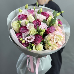 Букет из роз, гортензии и эустом в Шатуре