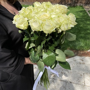 Букет из 21 белой розы (70 см) в Шатуре