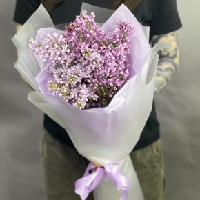 Букет из 9 веток ароматной сирени в Шатуре