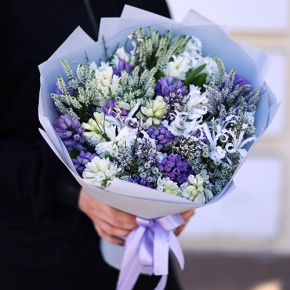 Букет "Алиби" из гиацинтов, вероники, нерине в Шатуре