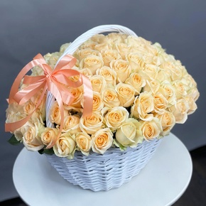 Композиция в корзине из 101 розы Аваланж (50 см) в Шатуре
