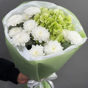 Букет "Линда" из хризантем и Голландской гортензии в Шатуре