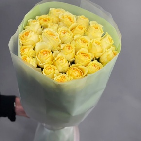 Букет из 25 пионовидных роз Баттеркап (60 см) в Шатуре