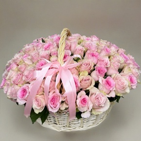 Композиция в корзине из 101 кенийской розы нежный микс (40 см) в Шатуре
