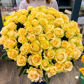 75 роз Аваланж (70 см) в Шатуре